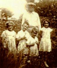 Ph07YostWC4Grandchildren0003-195.jpg (9854 bytes)